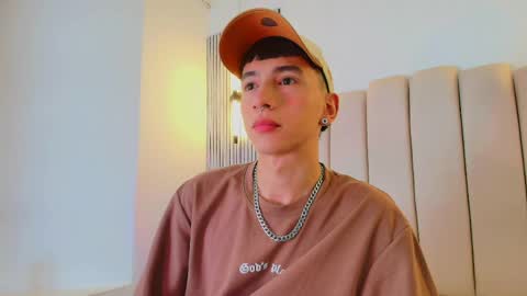 lian_cameron online show from 8, 5, 2026