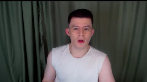 lian_eathan online show from 27, 10, 2025