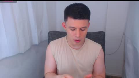 lian_eathan online show from 22, 3, 2026