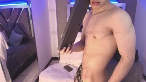 lian online show from 25, 9, 2025