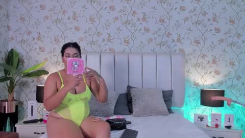 Snapshot of liana_asaff chatting on 26, 2, 2025 Mistress Liana  - Sir Asaf  online show from 26, 2, 2025