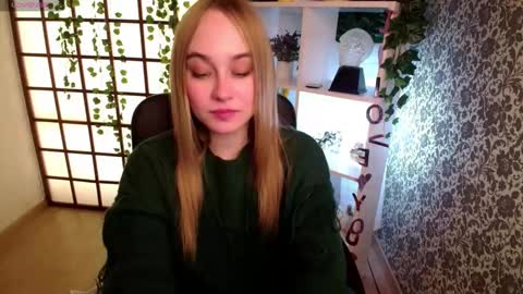 Liana online show from 23, 12, 2024