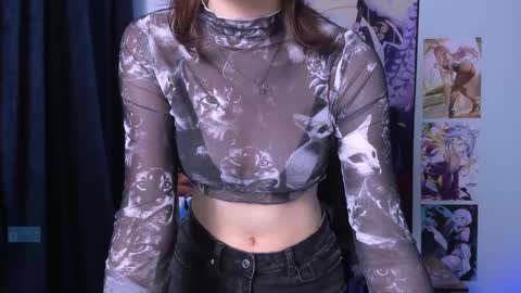 Snapshot of liana_kisses chatting on 4, 12, 2024 Little Liana online show from 4, 12, 2024