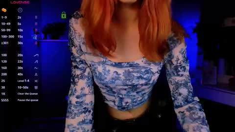 Snapshot of liana_kisses chatting on 8, 10, 2025 Little Liana  online show from 8, 10, 2025