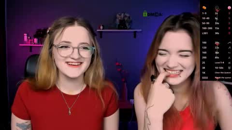 Snapshot of liana_kisses chatting on 15, 10, 2025 Little Liana  online show from 15, 10, 2025