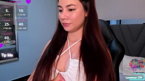 LIANE online show from 3, 3, 2025
