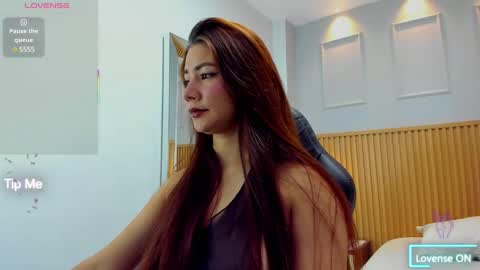 LIANE online show from 6, 3, 2025