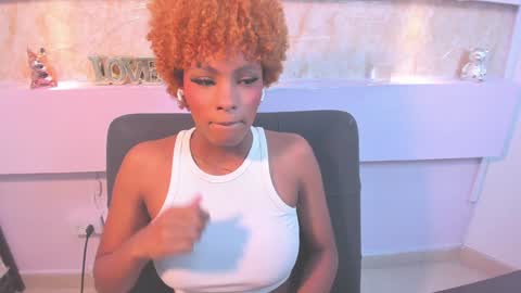 LiannaDixon online show from 13, 12, 2024