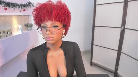 LiannaDixon online show from 28, 12, 2024