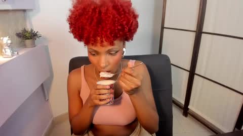 LiannaDixon online show from 30, 12, 2024