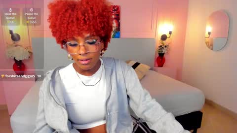 LiannaDixon online show from 6, 2, 2025