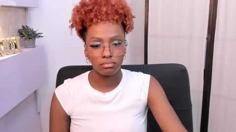 LiannaDixon online show from 7, 3, 2025