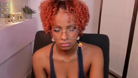 LiannaDixon online show from 9, 3, 2025