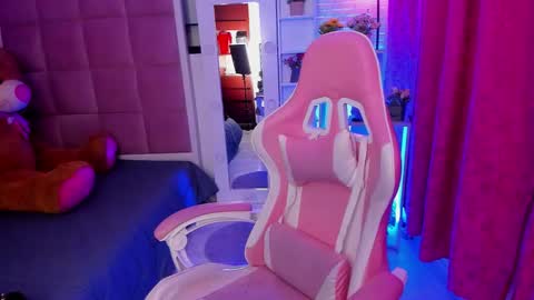 liany_taylor online show from 6, 3, 2026