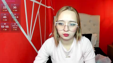 Lia Roberts online show from 19, 12, 2024