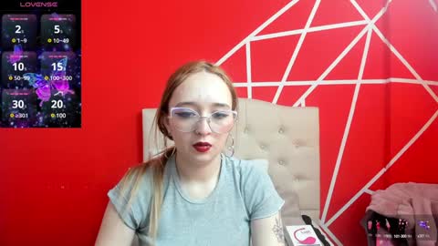 Lia Roberts online show from 23, 12, 2024