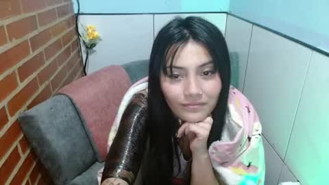 Liarouse04 online show from 28, 7, 2026