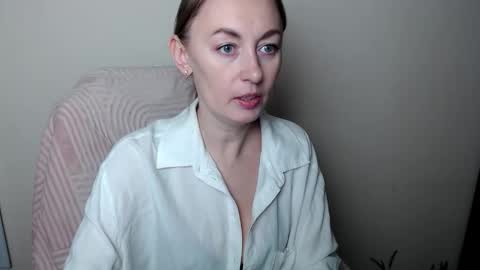 Lia online show from 2, 2, 2026