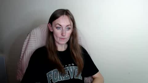 Snapshot of liasais_ chatting on 17, 5, 2026 Lia online show from 17, 5, 2026