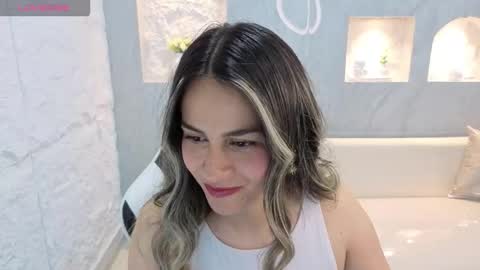 Snapshot of liat_white_tx chatting on 18, 9, 2025 Online 800 to 1400 online show from 18, 9, 2025