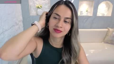 Snapshot of liat_white_tx chatting on 24, 9, 2025 Online 800 to 1400 online show from 24, 9, 2025