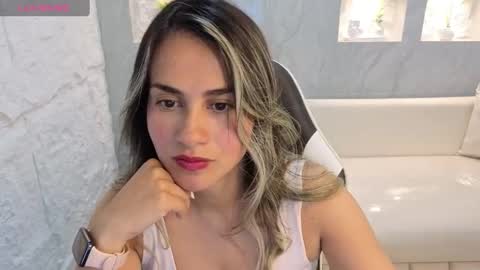 Snapshot of liat_white_tx chatting on 30, 9, 2025 Online 800 to 1400 online show from 30, 9, 2025