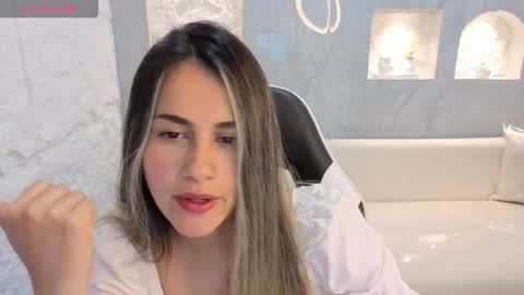 Snapshot of liat_white_tx chatting on 6, 10, 2025 Online 800 to 1400 online show from 6, 10, 2025