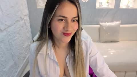 Snapshot of liat_white_tx chatting on 16, 10, 2025 Online 800 to 1400 online show from 16, 10, 2025