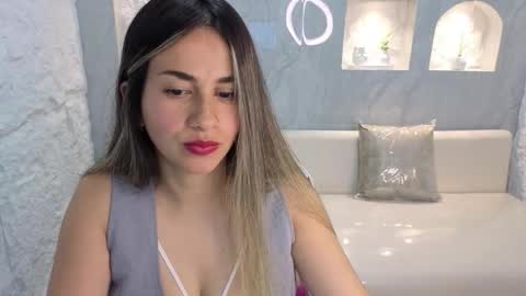 Snapshot of liat_white_tx chatting on 18, 10, 2025 Online 800 to 1400 online show from 18, 10, 2025