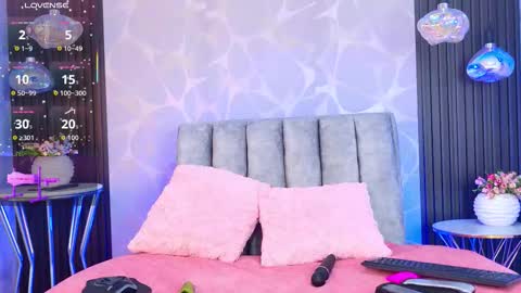 Snapshot of liateylor chatting on 10, 1, 2026 Lia online show from 10, 1, 2026