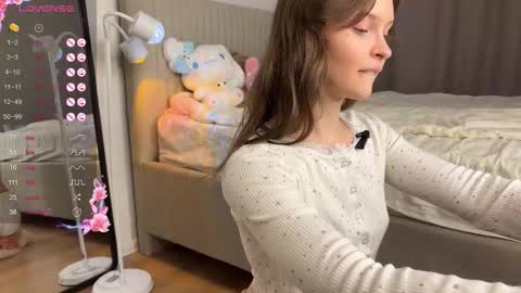 Snapshot of liaveygel chatting on 2, 10, 2025 Lia online show from 2, 10, 2025