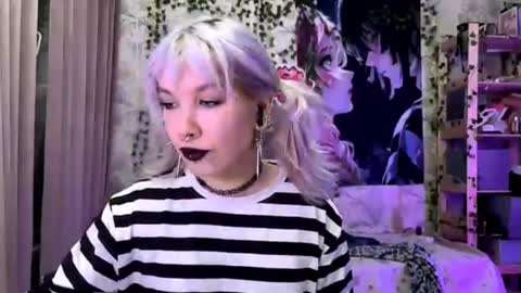 Lola online show from 5, 10, 2025