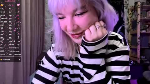 Lola online show from 10, 10, 2025