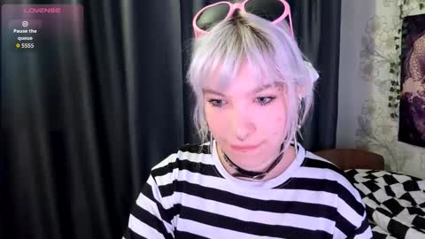 Lola online show from 27, 10, 2025