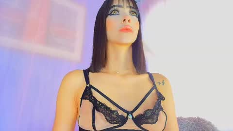 Valentina Hall online show from 7, 5, 2026