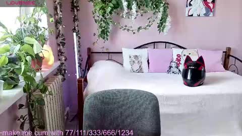 Welcome guys in my room Im Claire online show from 3, 5, 2026