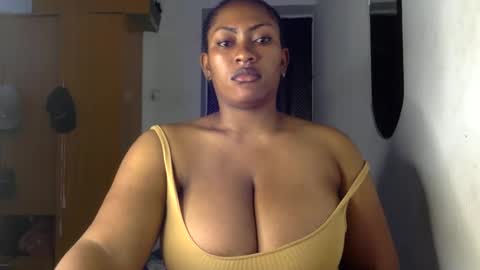 Snapshot of lick_my_pussyyy226651 chatting on 6, 3, 2025 caira online show from 6, 3, 2025