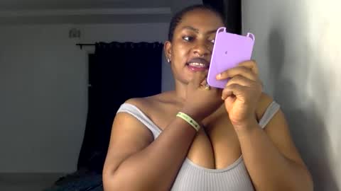 Snapshot of lick_my_pussyyy226651 chatting on 31, 10, 2025 caira online show from 31, 10, 2025