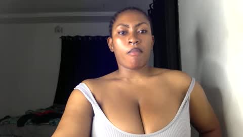 Snapshot of lick_my_pussyyy226651 chatting on 23, 12, 2025 caira online show from 23, 12, 2025