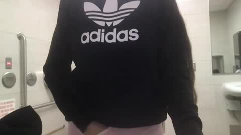 lickmypussy2412 online show from 5, 3, 2025