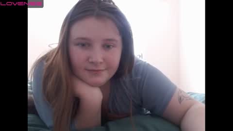 Snapshot of light_lunaa chatting on 5, 1, 2025 light_lunaa online show from 5, 1, 2025
