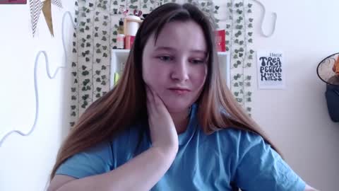 Snapshot of light_lunaa chatting on 19, 1, 2025 light_lunaa online show from 19, 1, 2025
