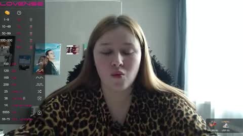 Snapshot of light_lunaa chatting on 8, 3, 2026 light_lunaa online show from 8, 3, 2026