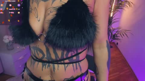 Snapshot of light_my_f1re chatting on 15, 12, 2025 Melissa online show from 15, 12, 2025