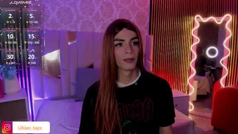 Snapshot of lihian_tay chatting on 18, 10, 2025 LIHIAN online show from 18, 10, 2025