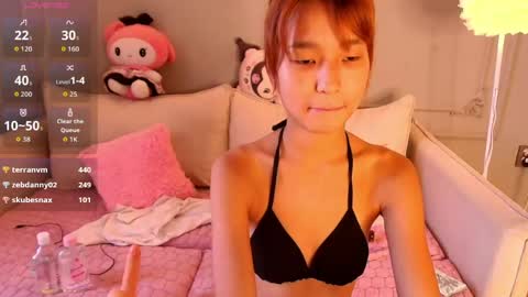 Snapshot of lihnpham chatting on 25, 3, 2026 Lihn Pham online show from 25, 3, 2026