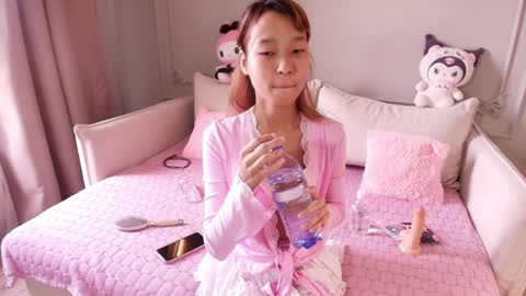 Snapshot of lihnpham chatting on 4, 4, 2026 Lihn Pham online show from 4, 4, 2026