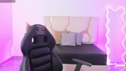 LIAH  online show from 28, 2, 2025