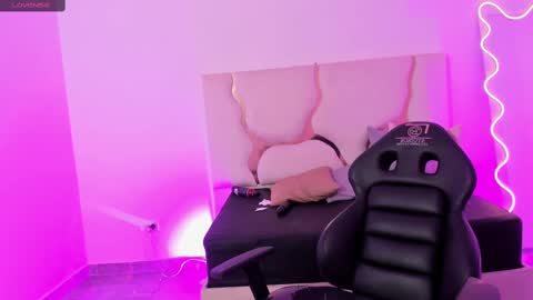 LIAH  online show from 1, 3, 2025