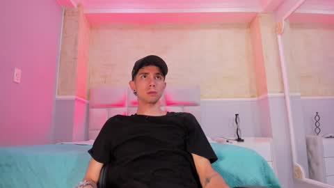 L I I A M online show from 7, 2, 2025